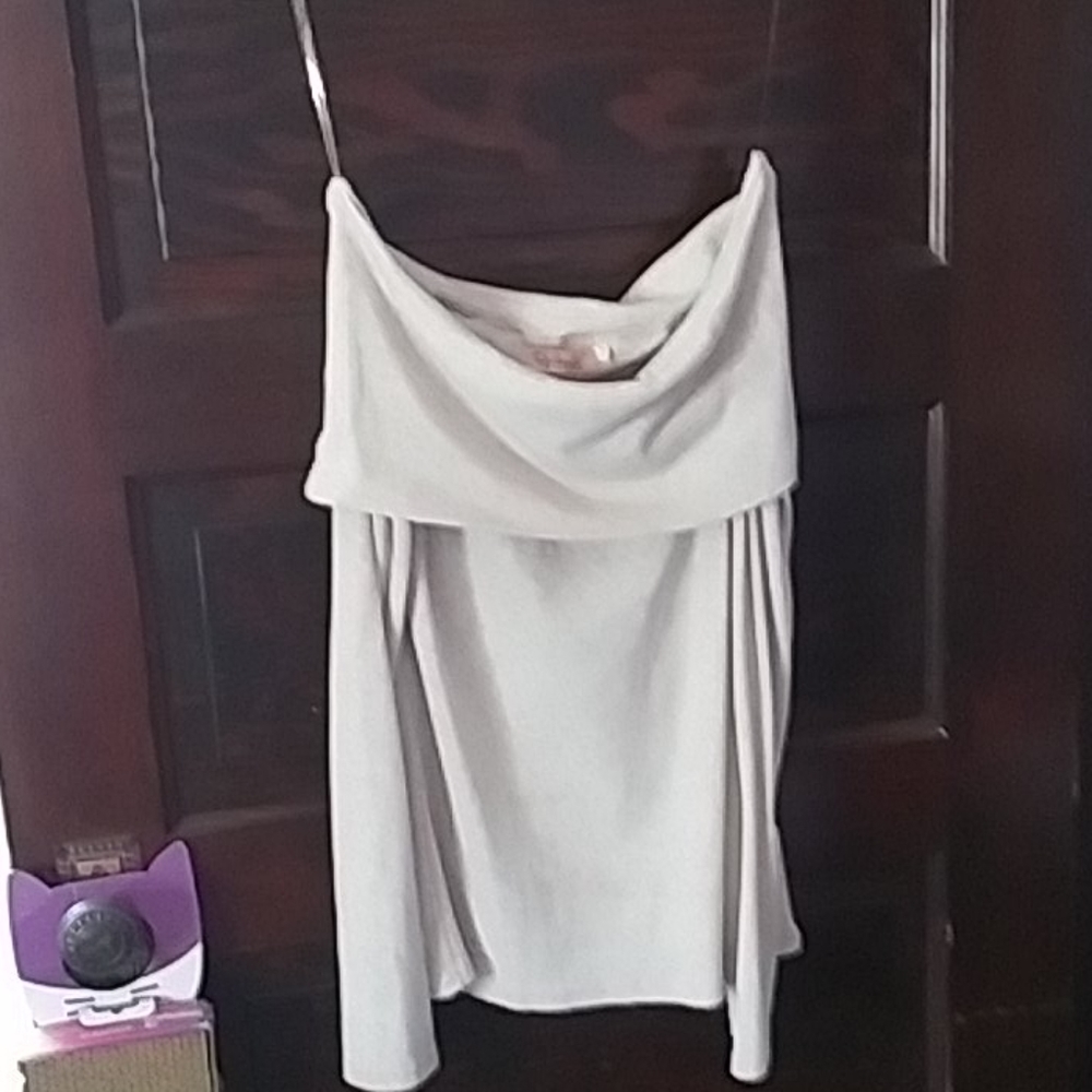 Women's sweater
